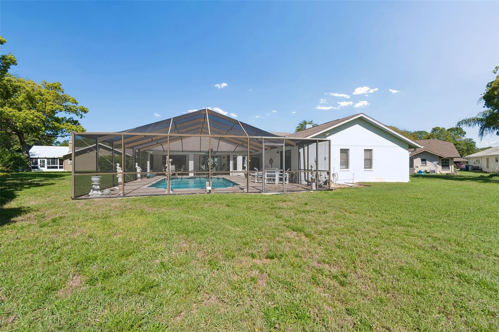 TB8501033