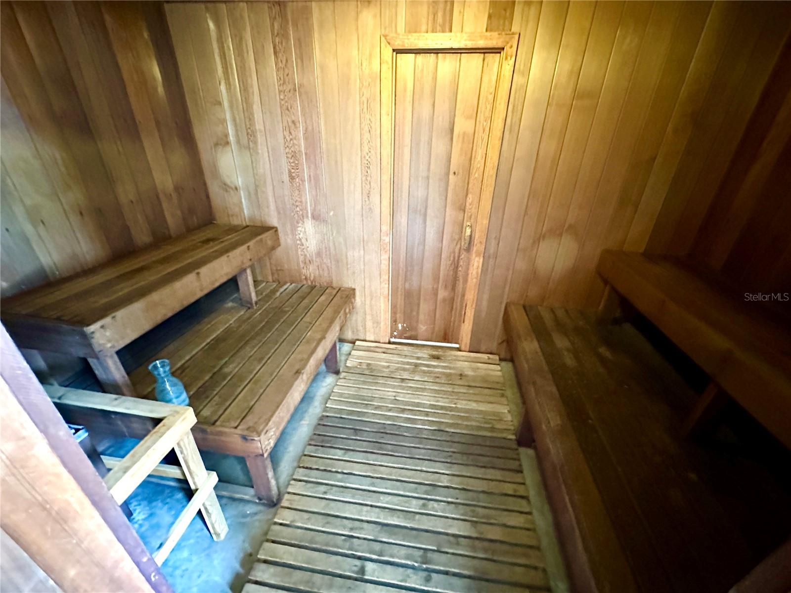 SAUNA