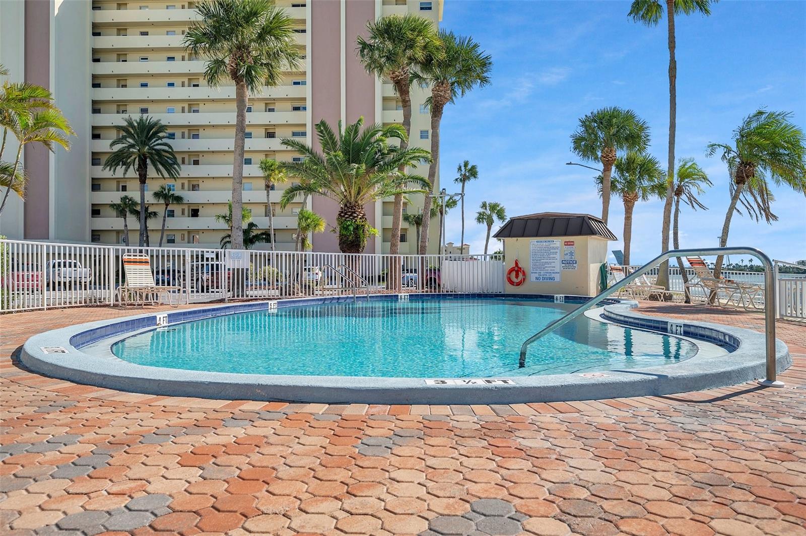 This 2nd pool is located on the Intracoastal