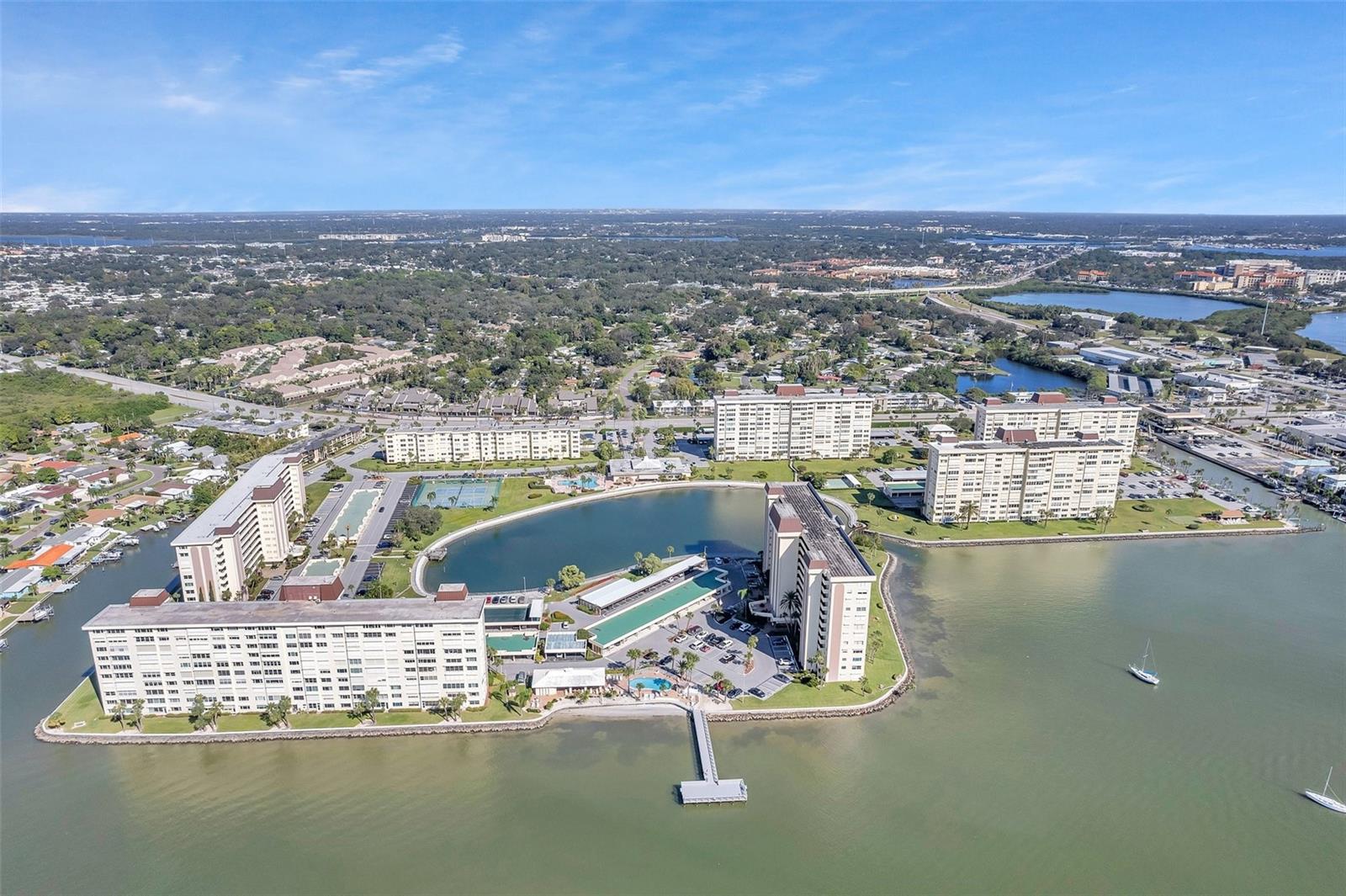 Intracoastal waterways community