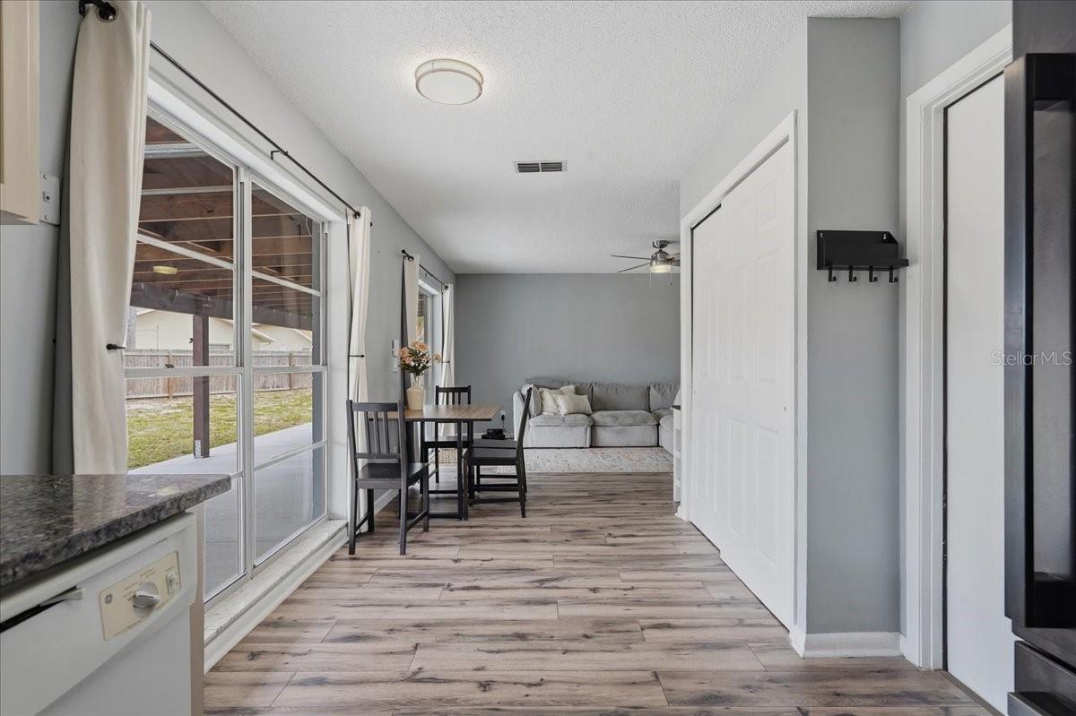 OPENS UP BEAUTIFULLY TO THE DINING AREA AND FAMILY ROOM!