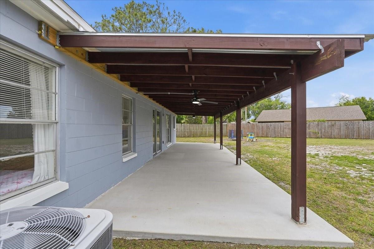 IMAGINE THE ENTERTAINING/FAMILY TIME OUT HERE!