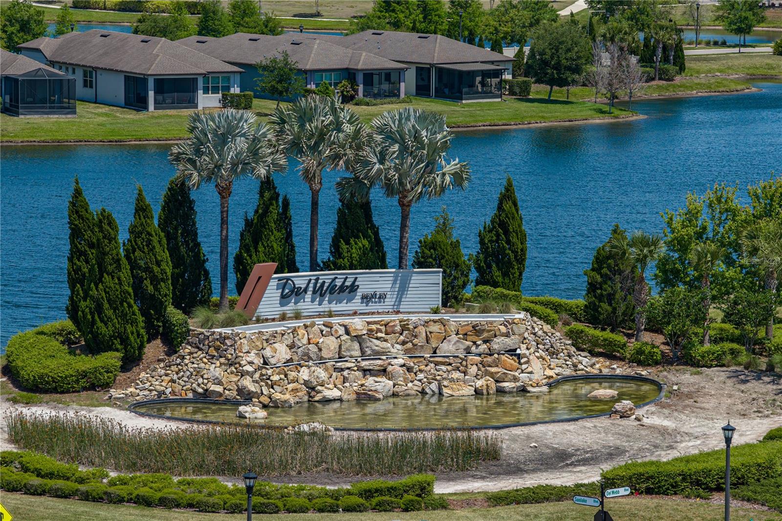 Bexley Del Webb Entrance
