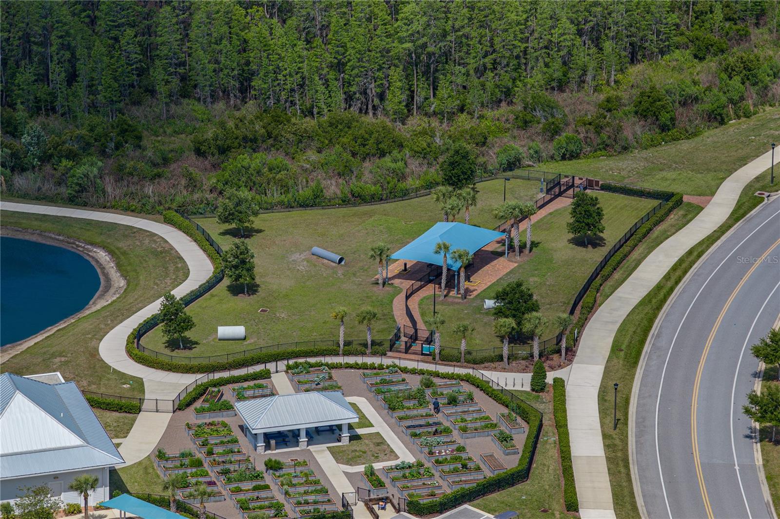 Community Garden Center & Fenced Small and Large Dog Parks