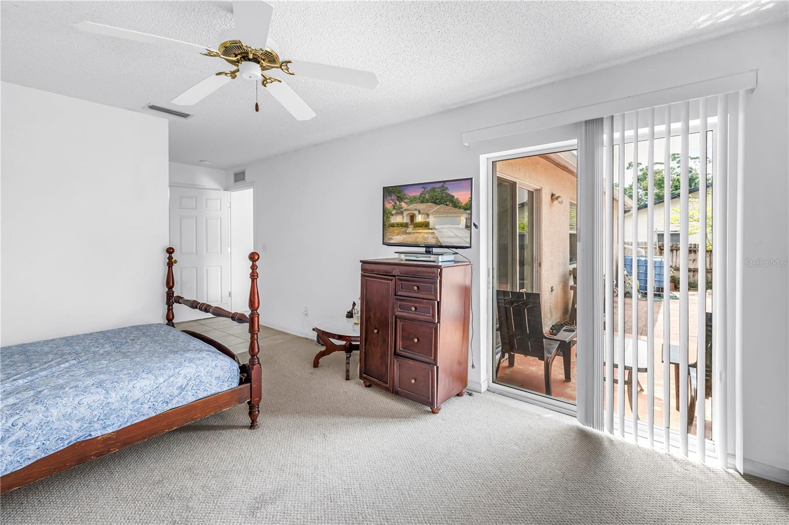 Access to backyard from primary