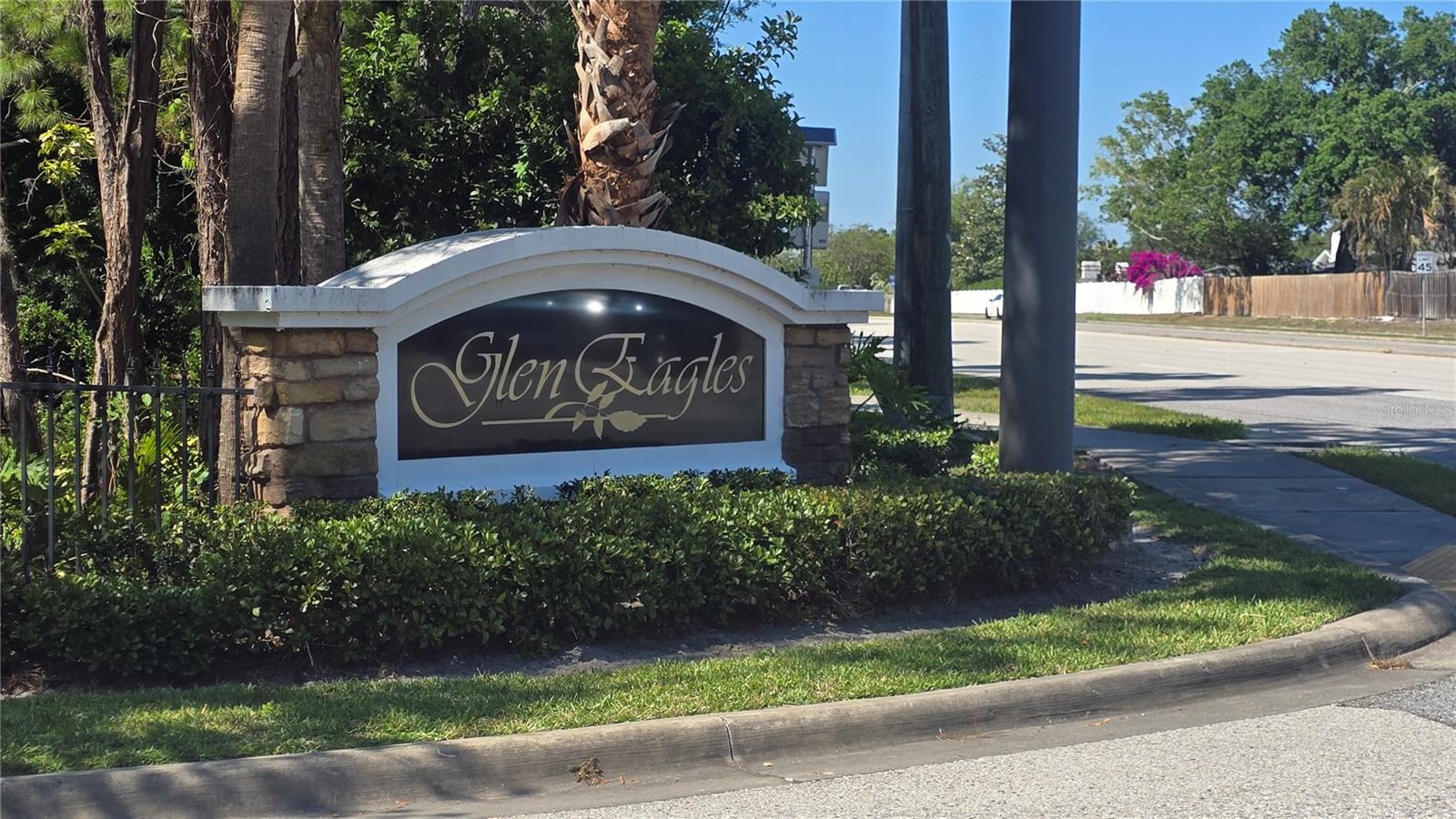 Glen Eagles entrance to resort style living!