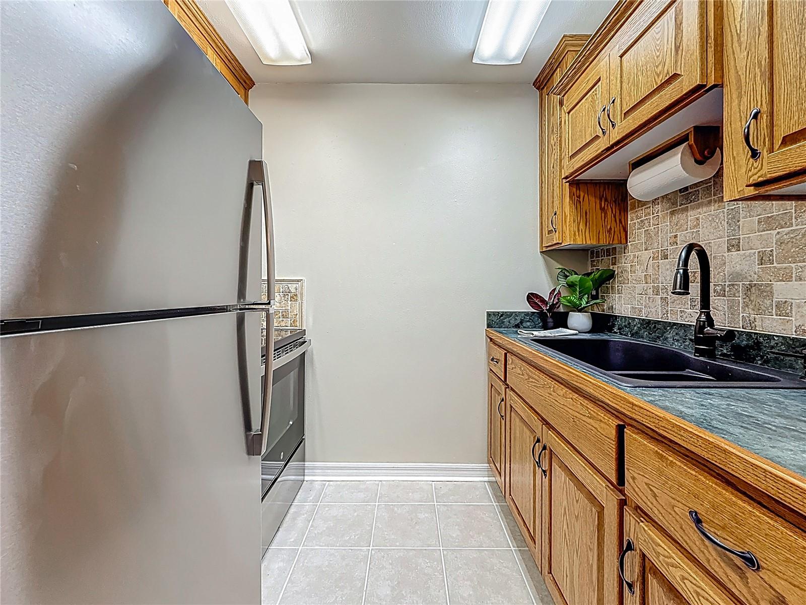 2442 Enterprise Rd no 6, kitchen, stainless steel appliances