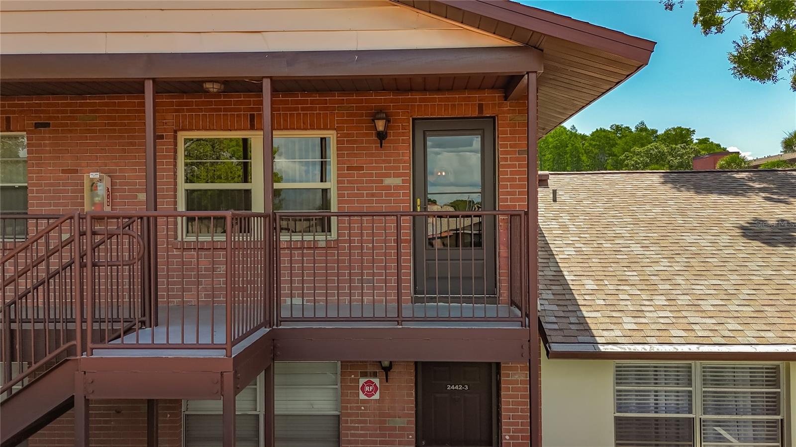 2442 Enterprise Rd no 6,2nd floor end unit