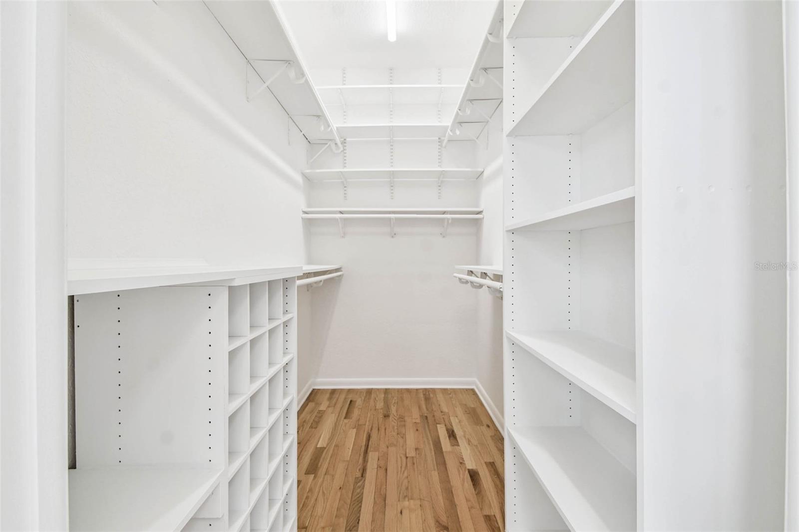 Walk in Closet 10.9 x 5