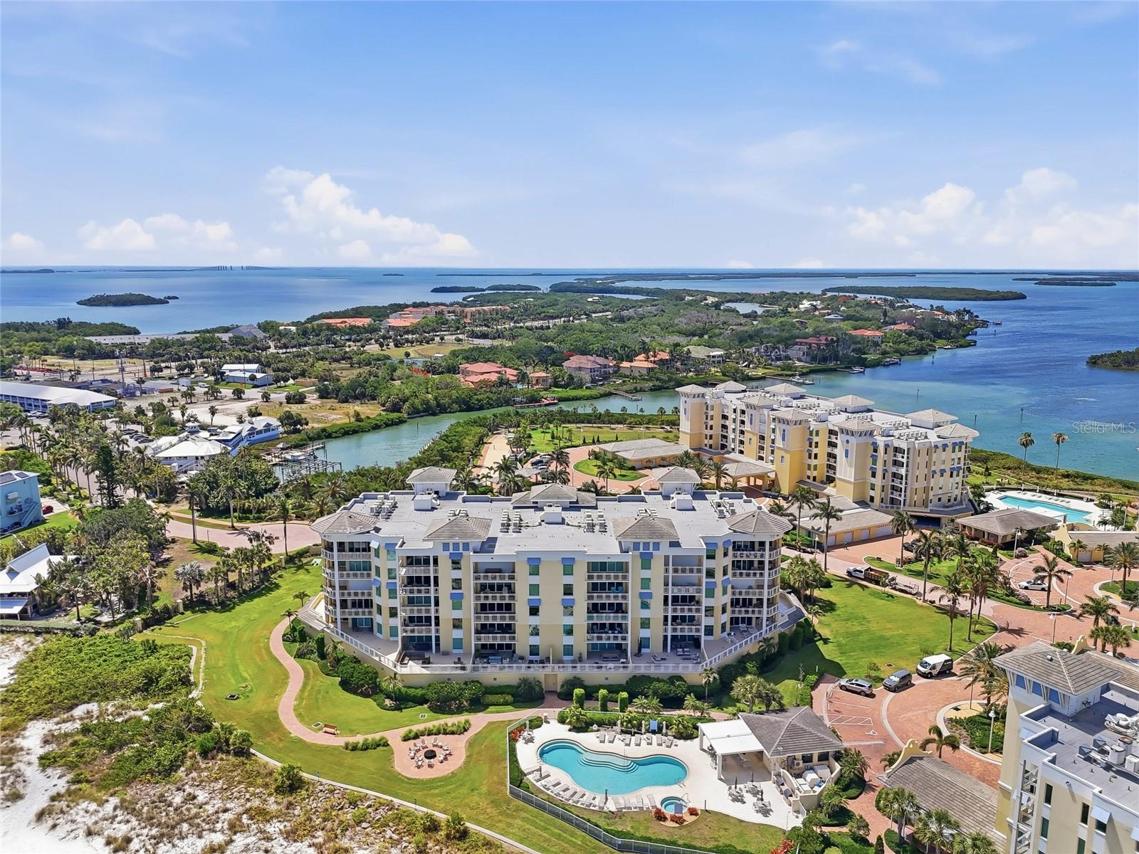Firepits, barbeque grills, a fishing dock, bocce ball and putting green and only a few of the wonderful amenities in this community!