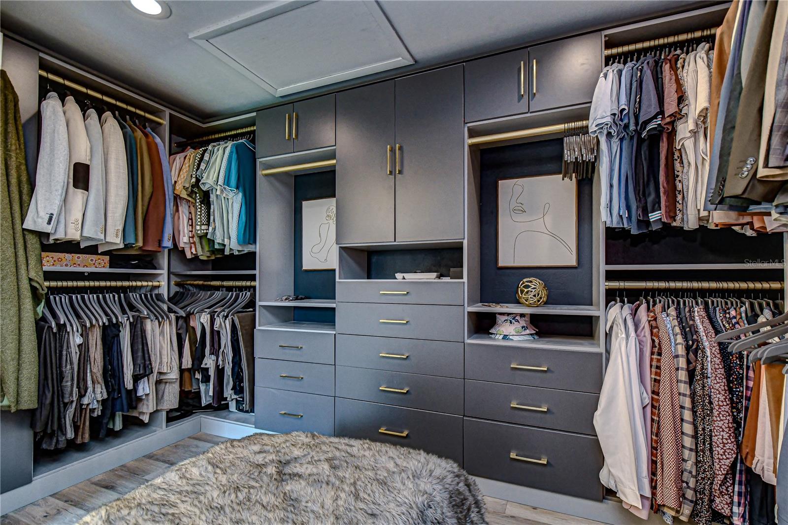 Custom Closet