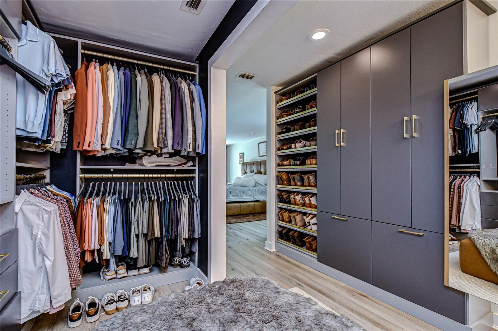Custom Closet Hallway to Bedroom