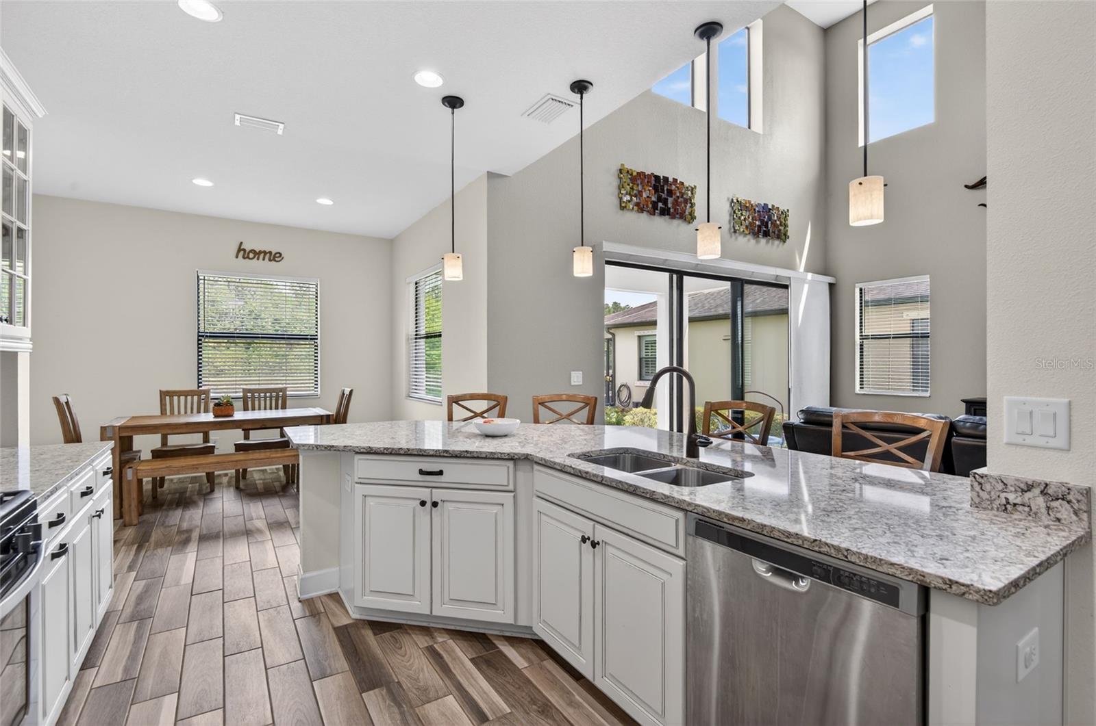Kitchen with Breakfast Nook