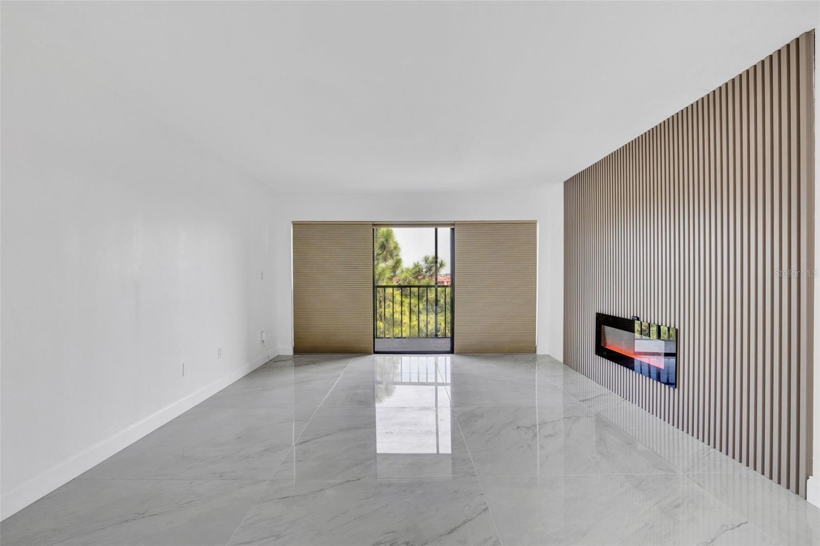 Living Room Unstaged