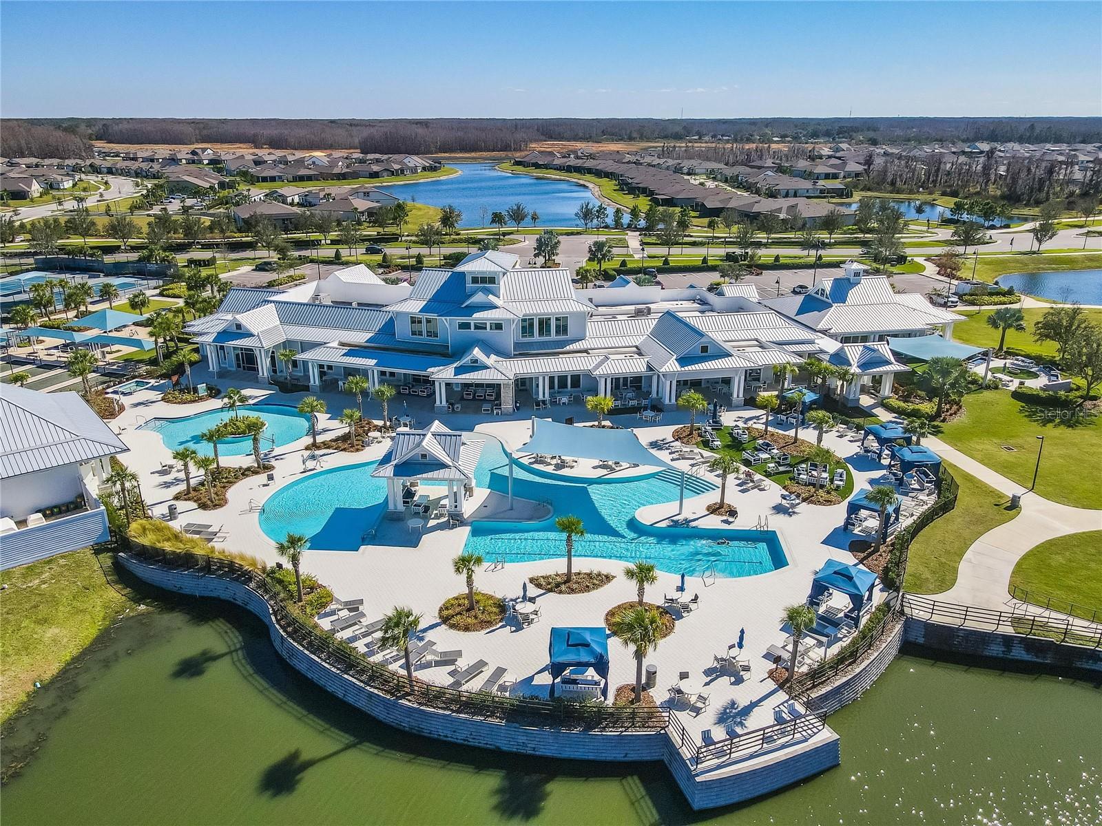 Del Webb Bexley pool