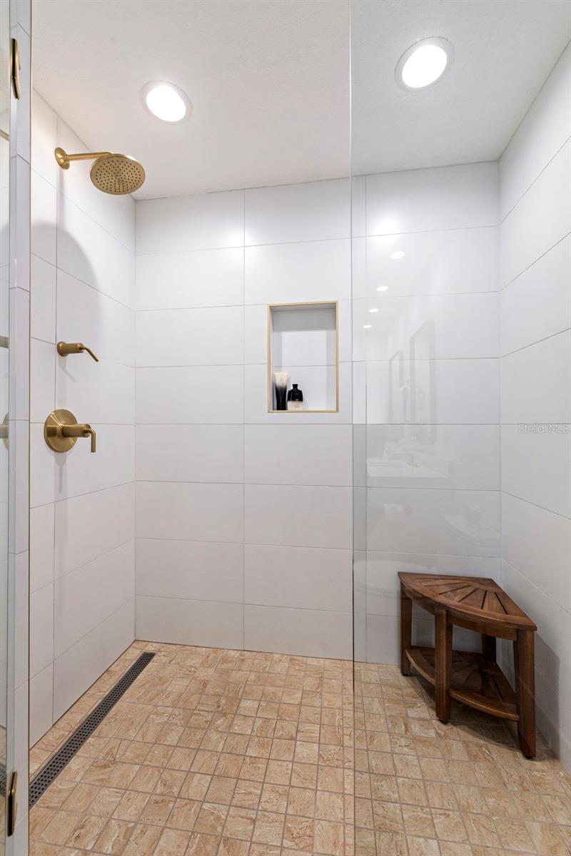Bathroom 2 Is Ensuite to Bedroom 2