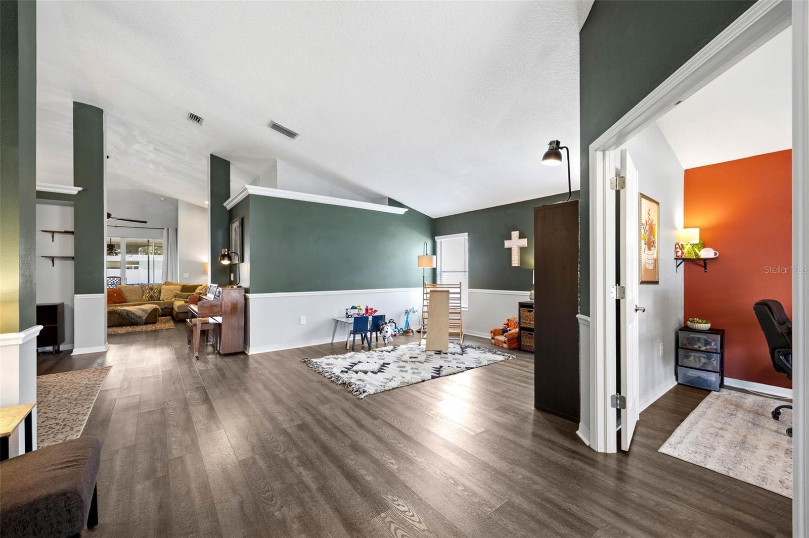 Office / Formal Living