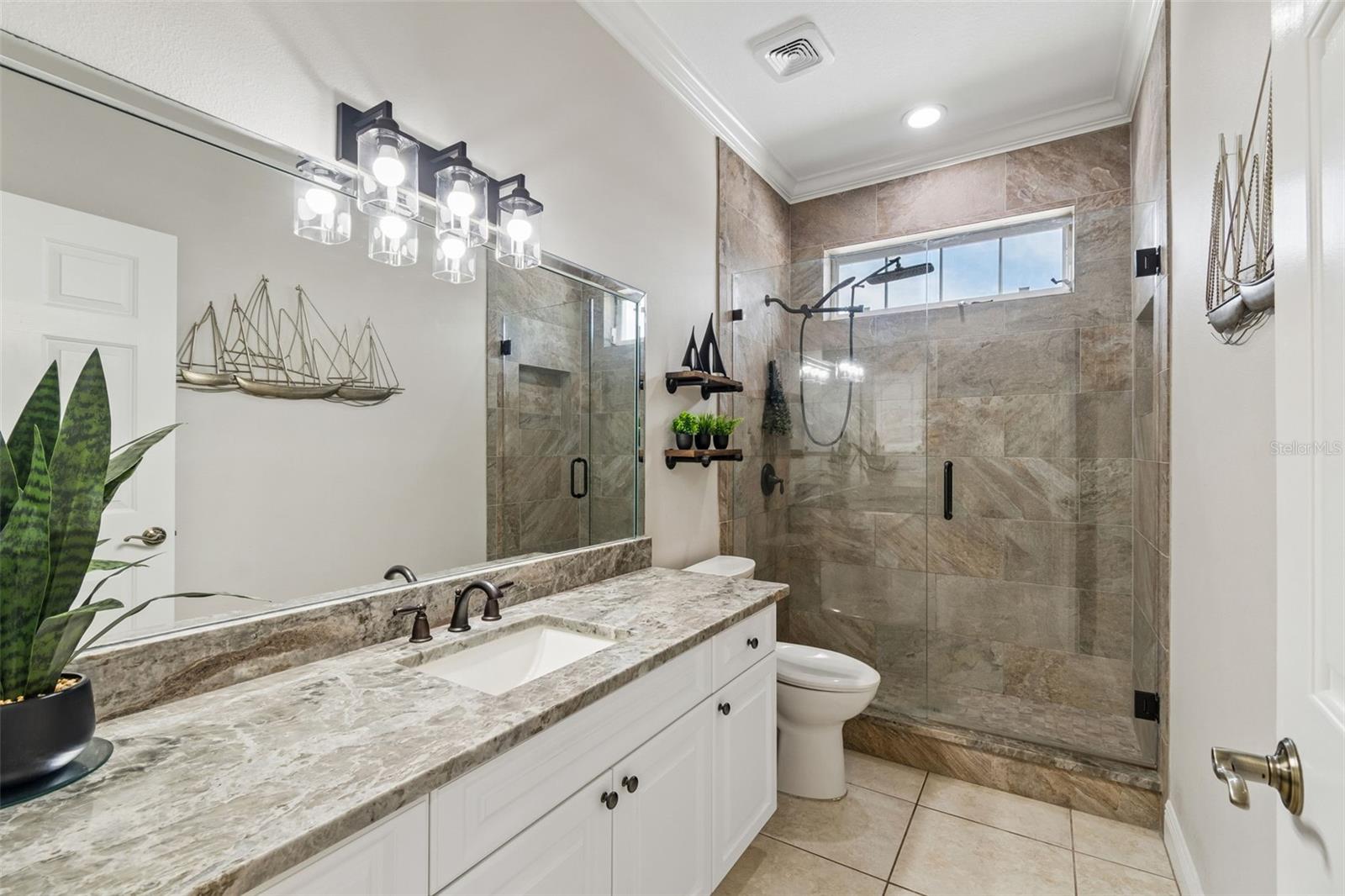 Guest bath 2