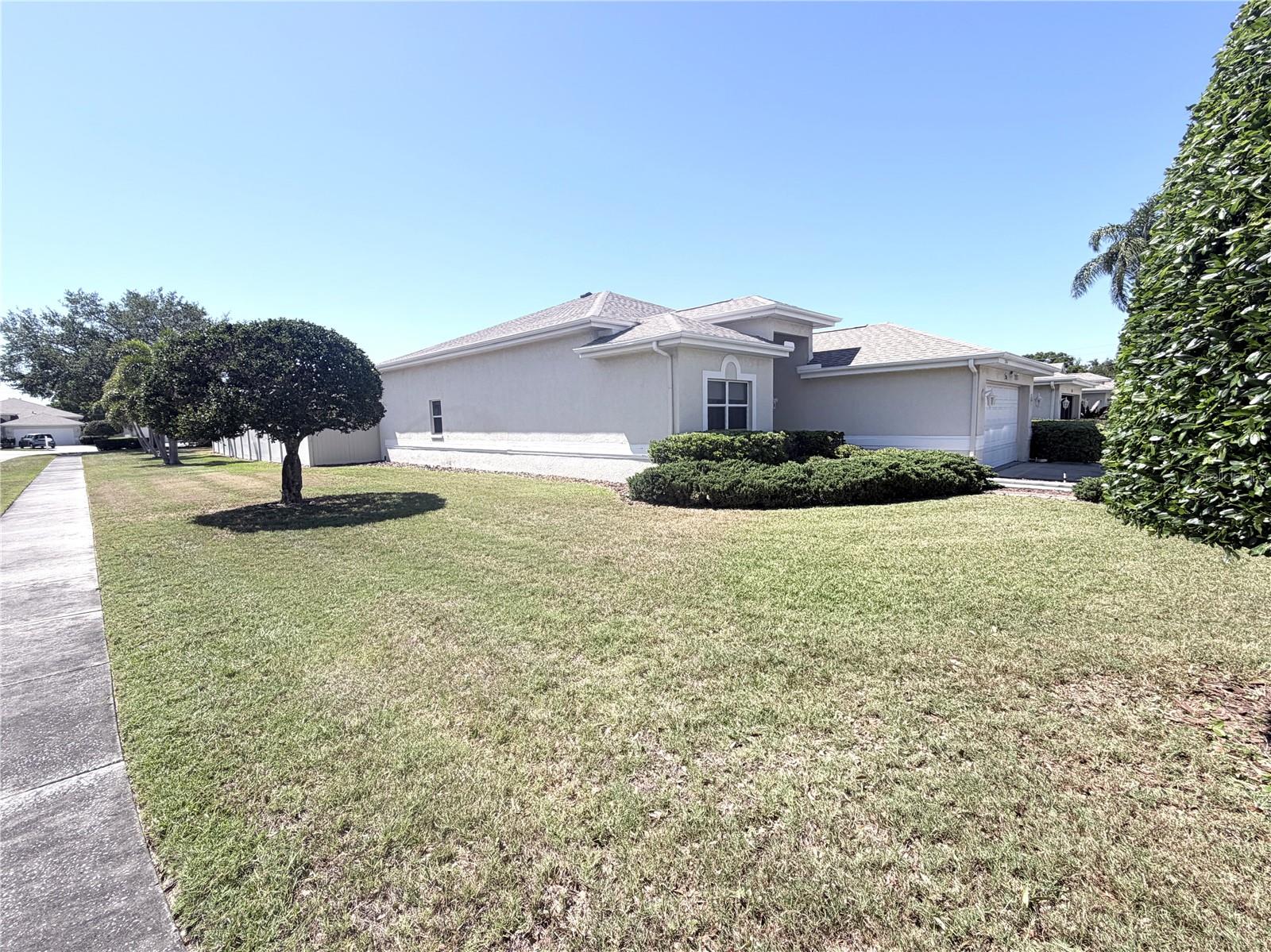 Nice corner lot