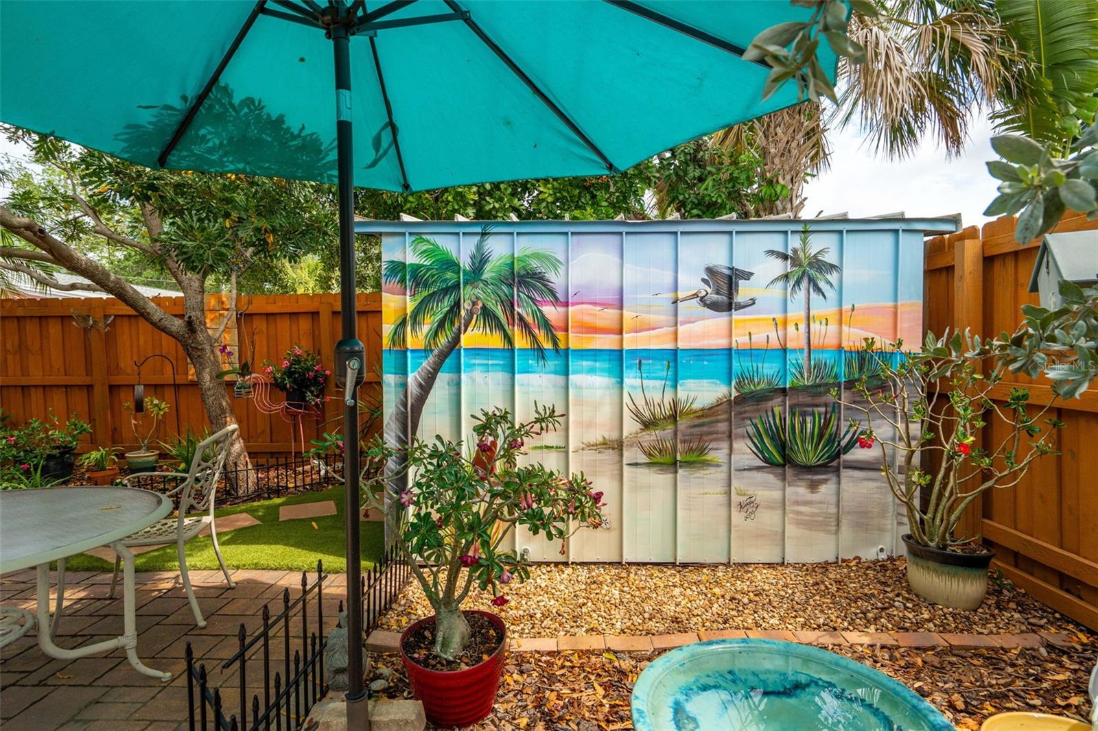 In true Gulfport fashion, the shed finished with a seaside mural by a local artist.
