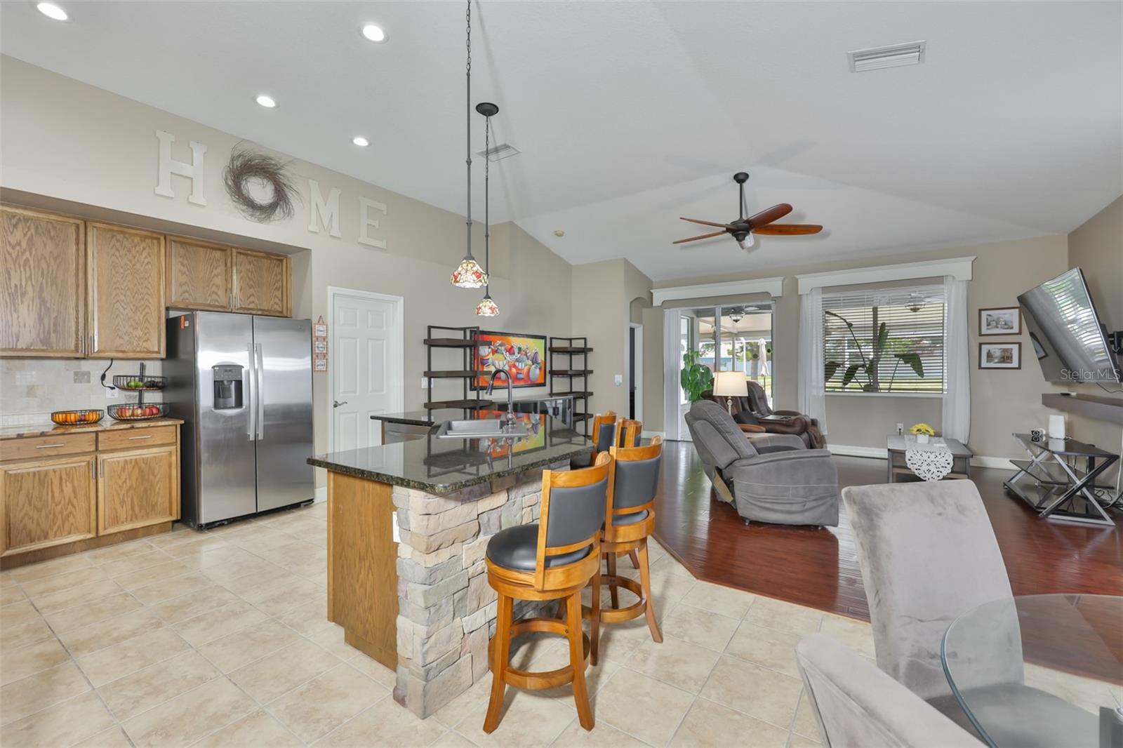 Pendant and recessed lighting
