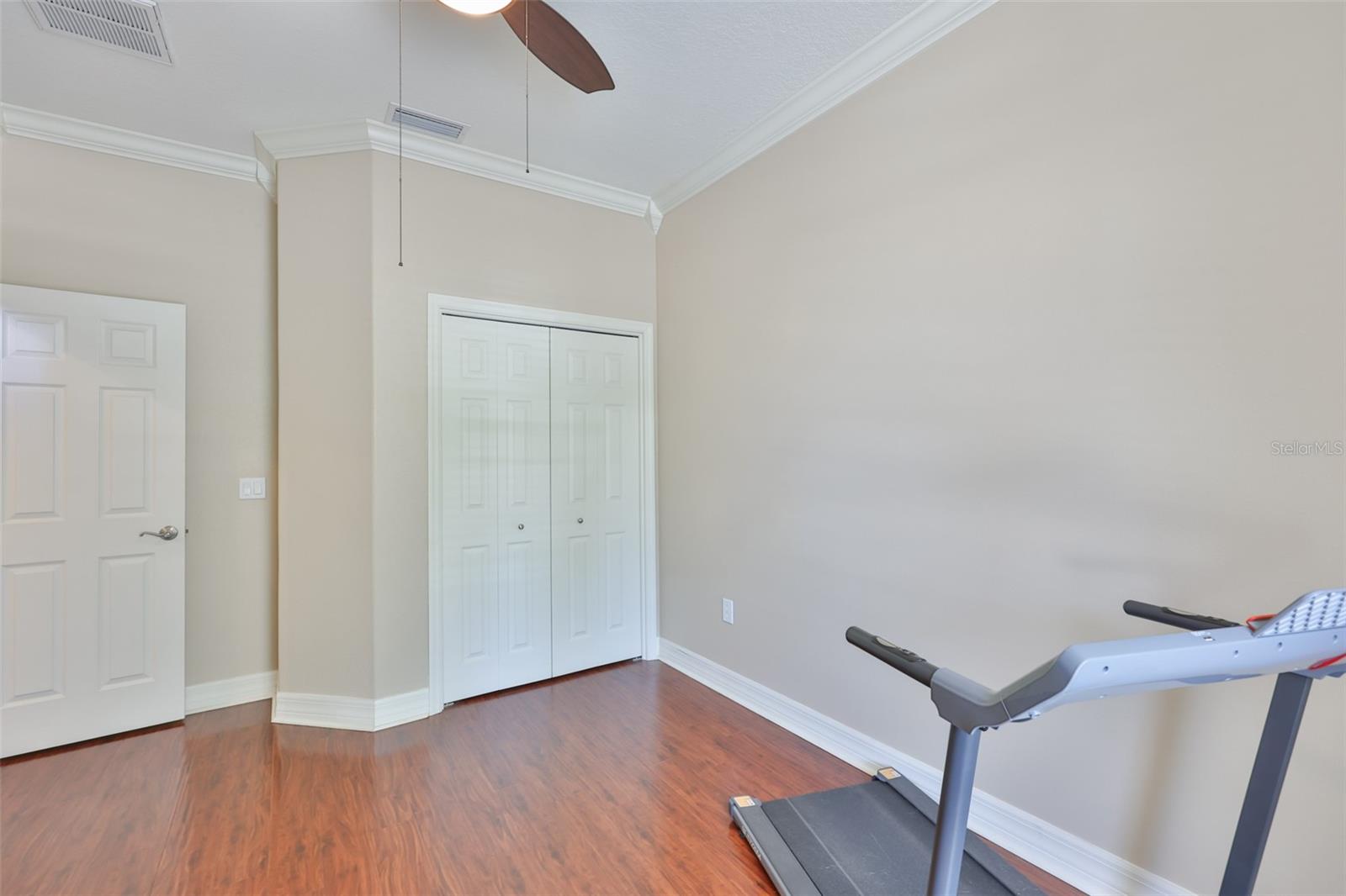 Engineered wood floor and ceiling fan