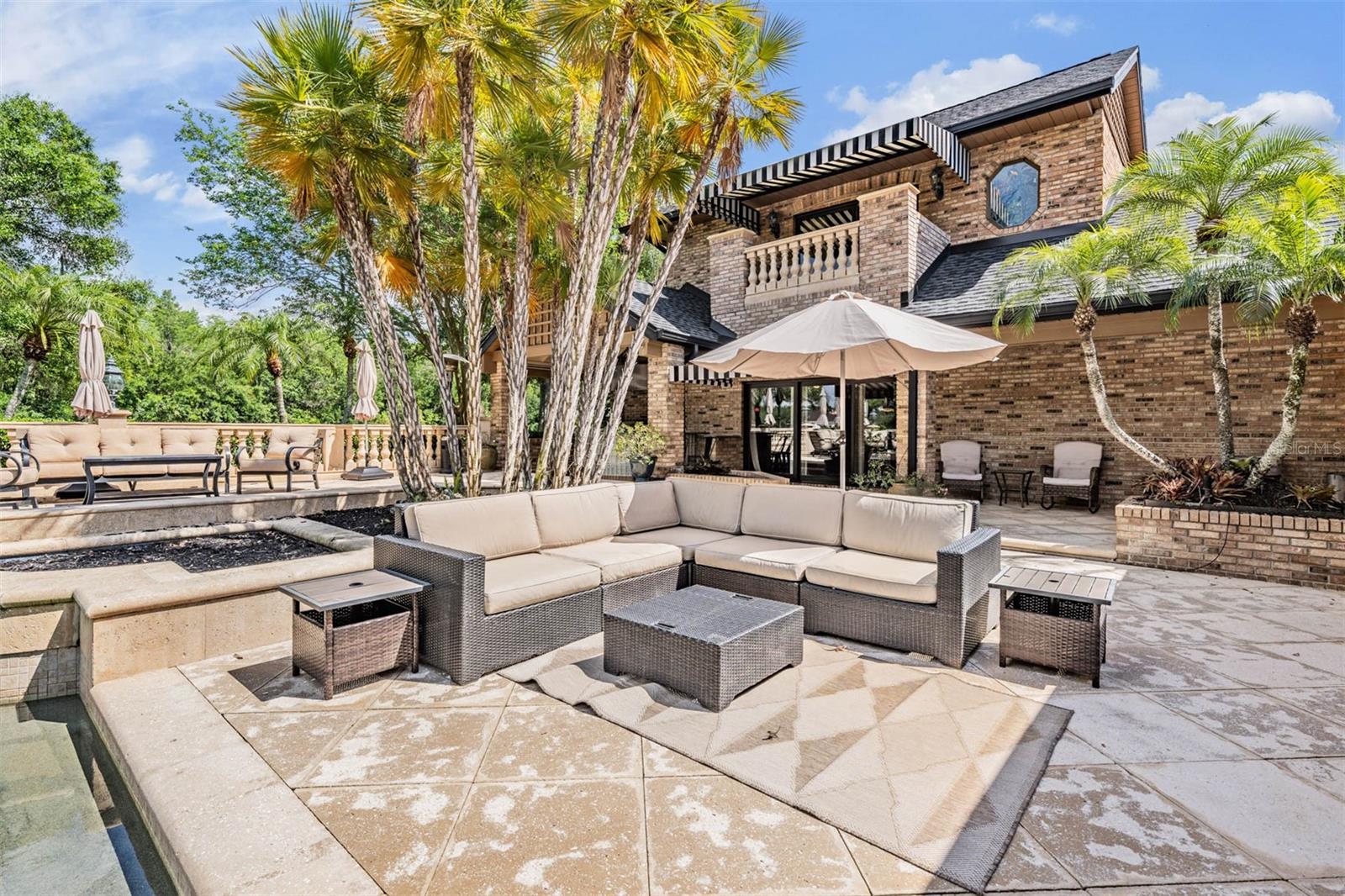 Casita Exterior - Fully Detached Second Home