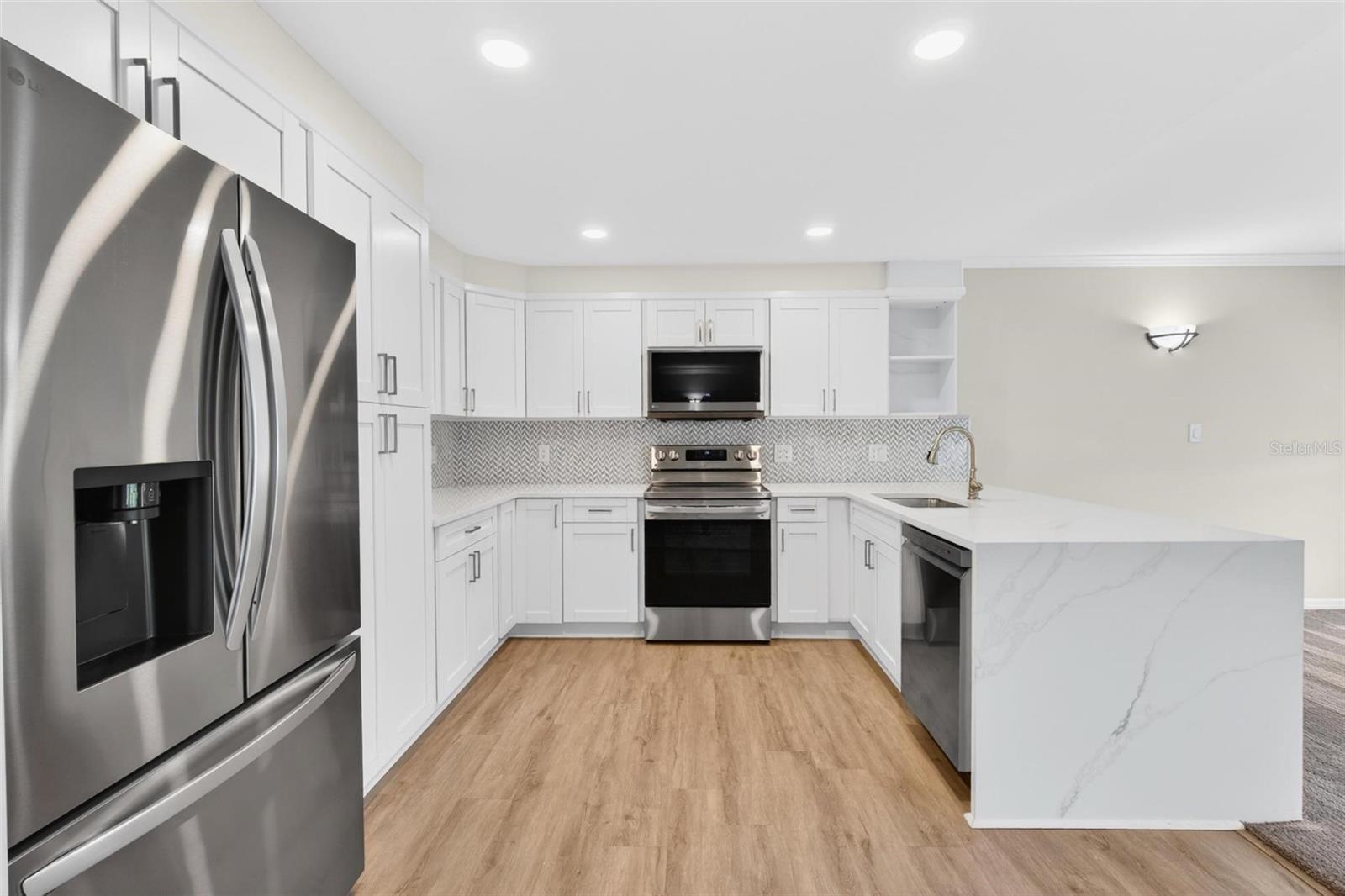 Renovated Kitchen Perfect for the Gourmet Chef in you!
