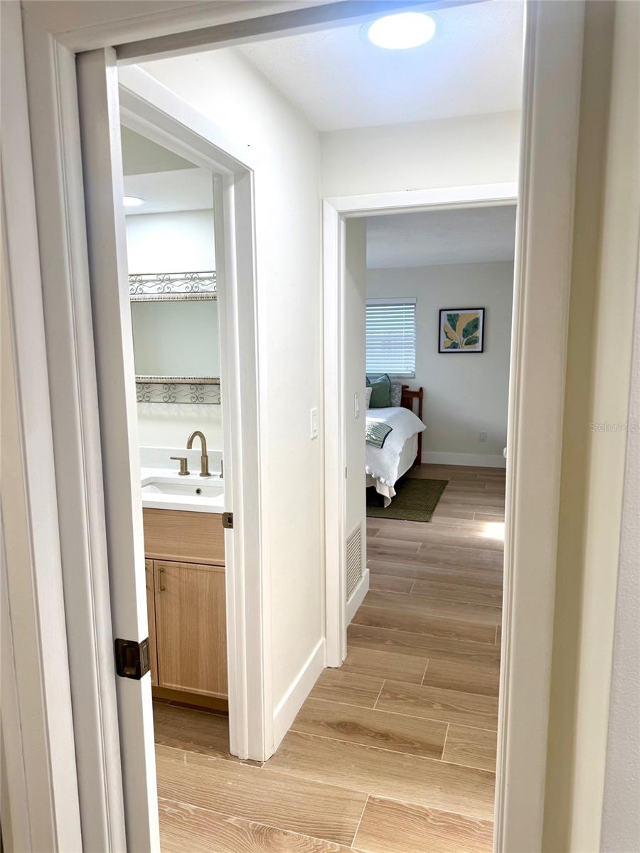 can close off to make another suite