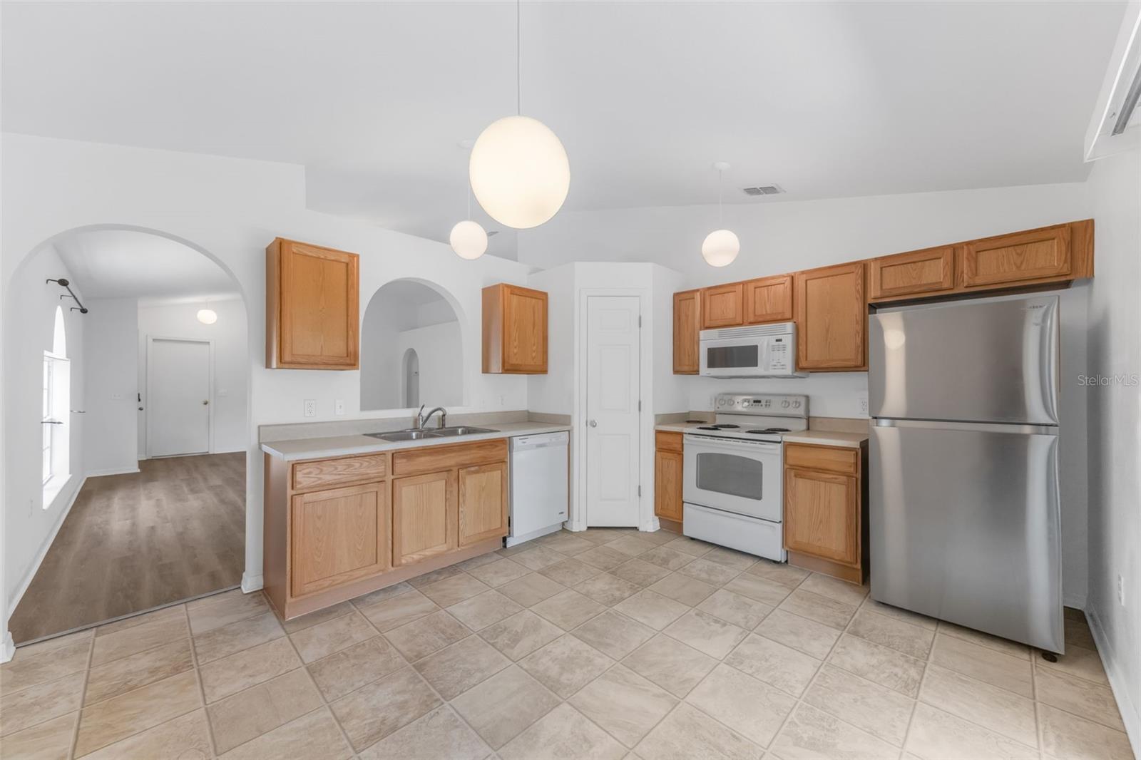 Kitchen/Breakfast Nook