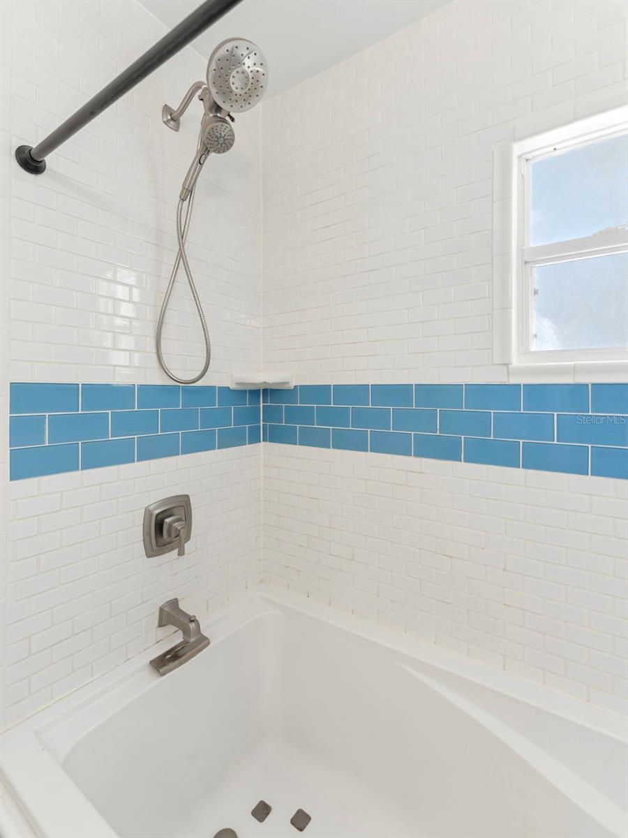 Shower with tub, all updated