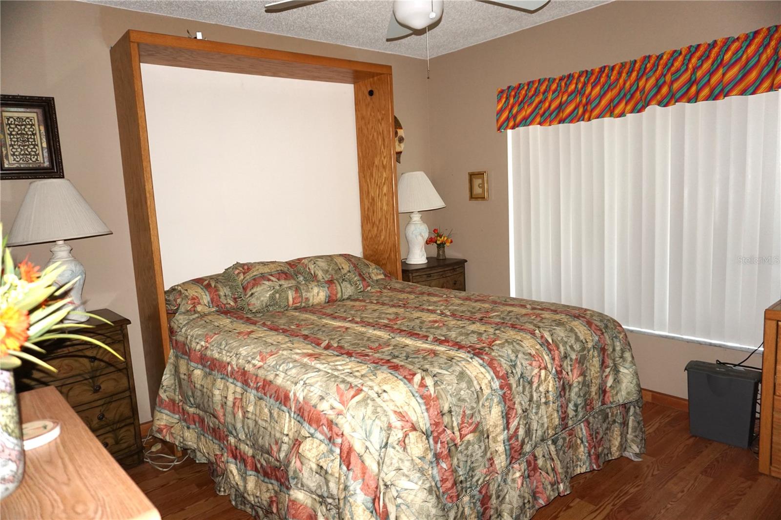 BR 2 with murphy bed