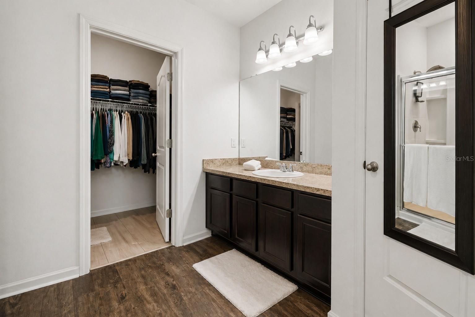 Primary BR En-Suite Bathroom