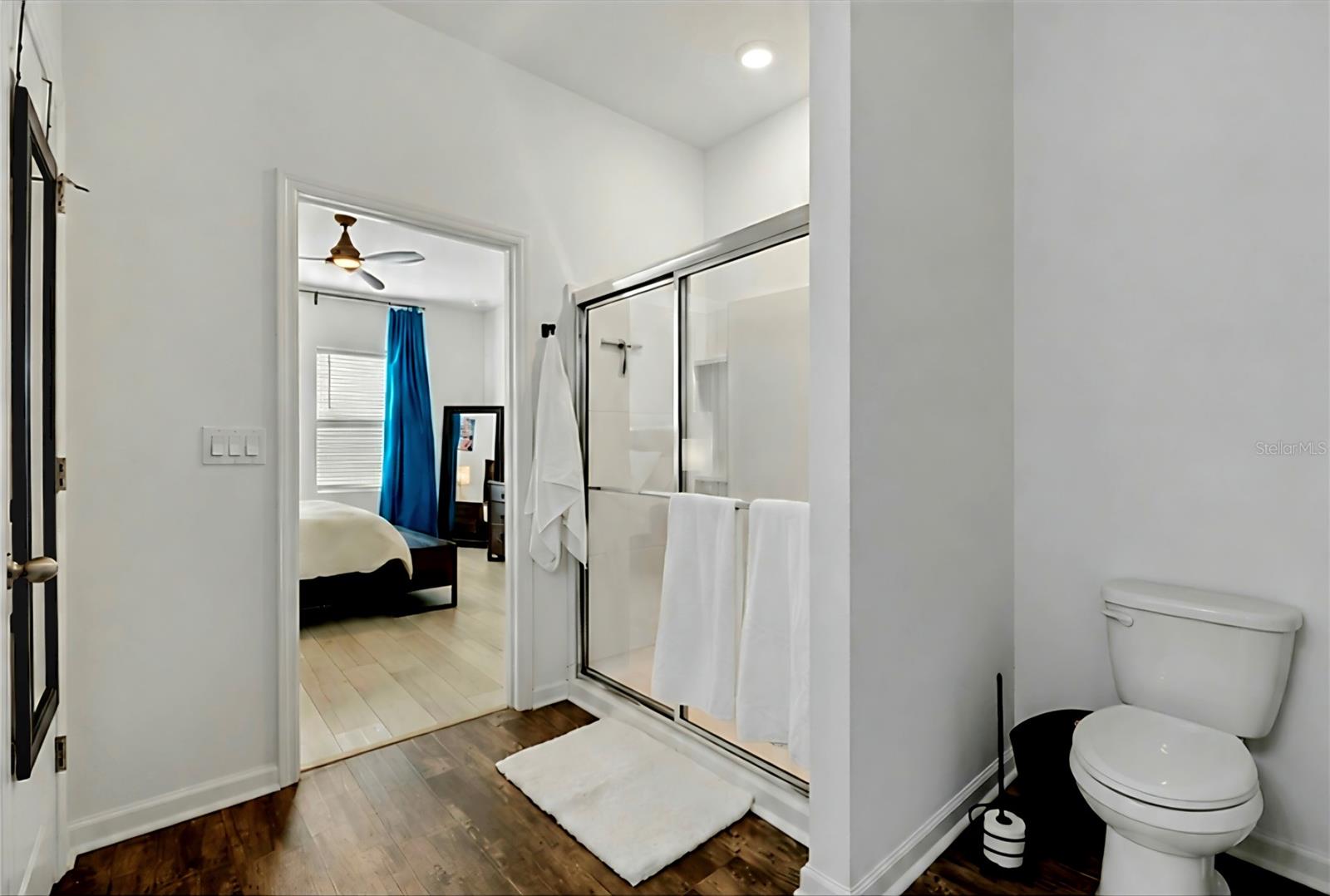 Primary BR En Suite bathroom