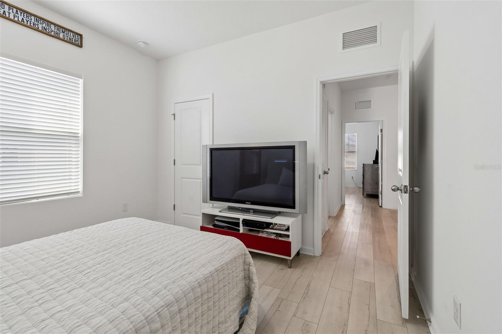 2nd Bedroom