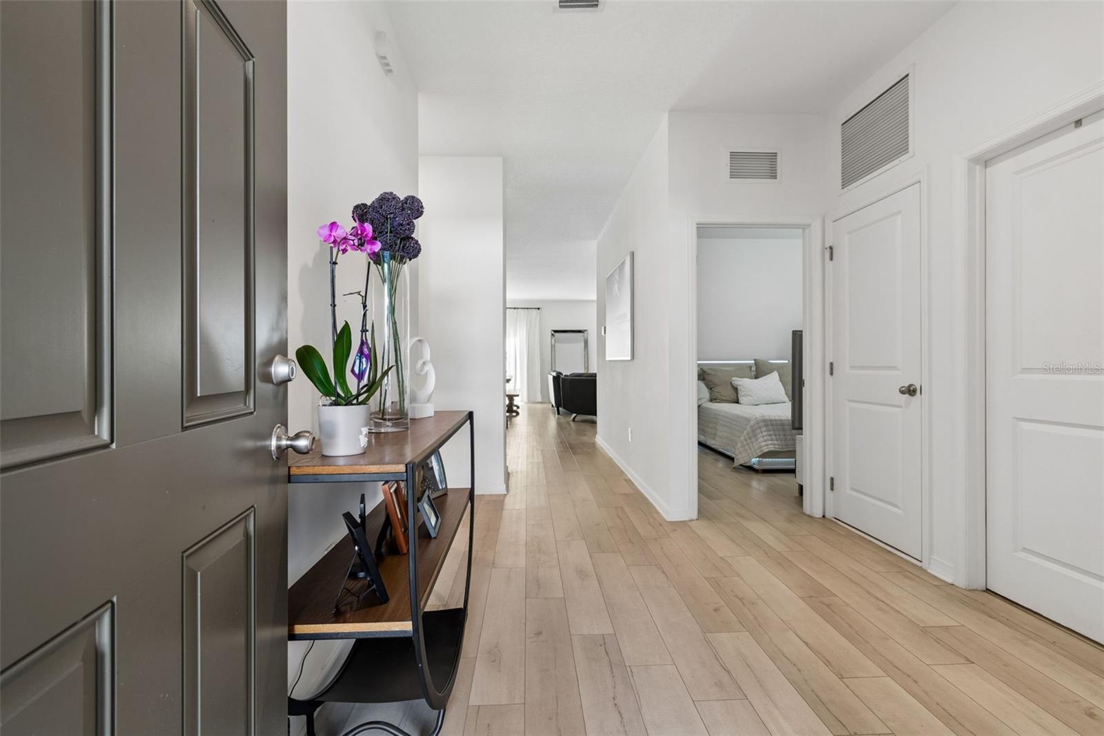 Foyer to House