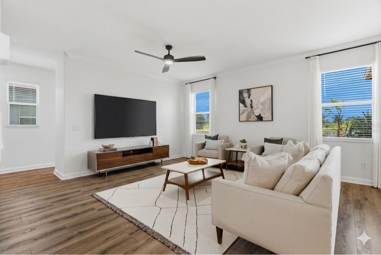 Grand room virtually staged