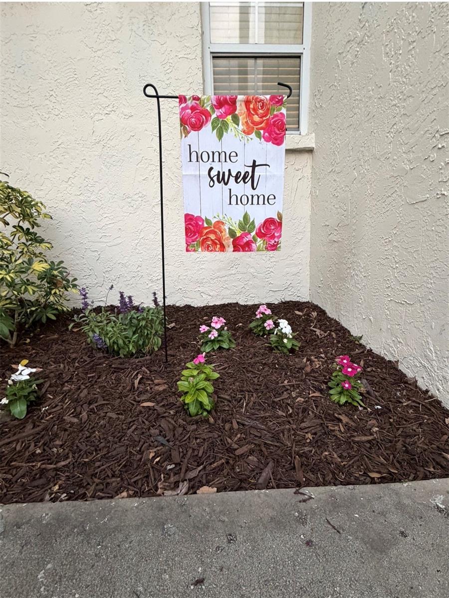Fresh flowers to greet every time you arrive home.