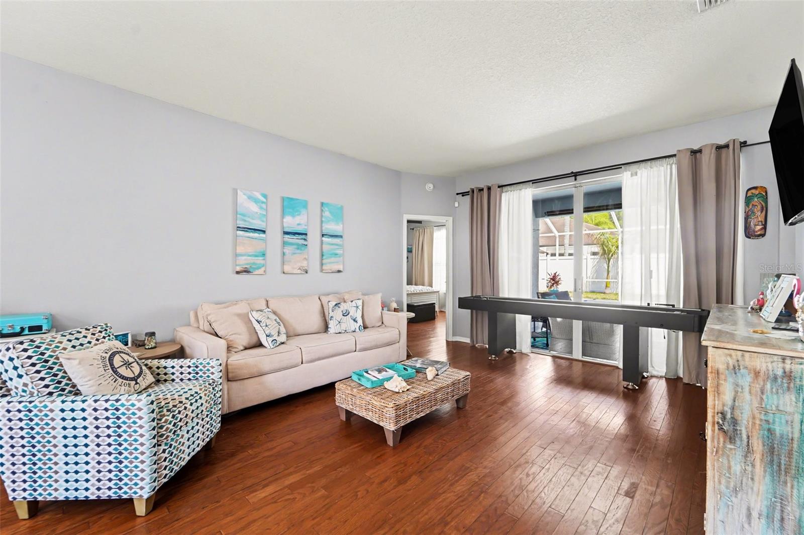 19717 Wyndham Lakes Drive, Odessa FL - Living Room