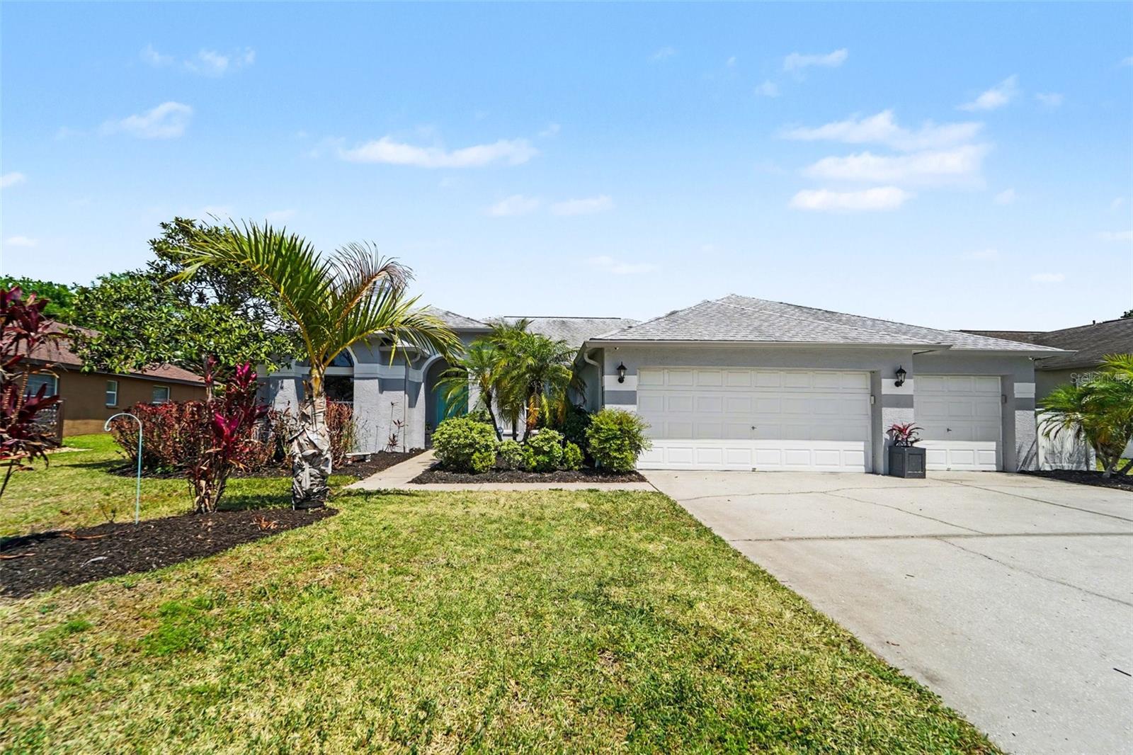 19717 Wyndham Lakes Drive, Odessa FL - Front