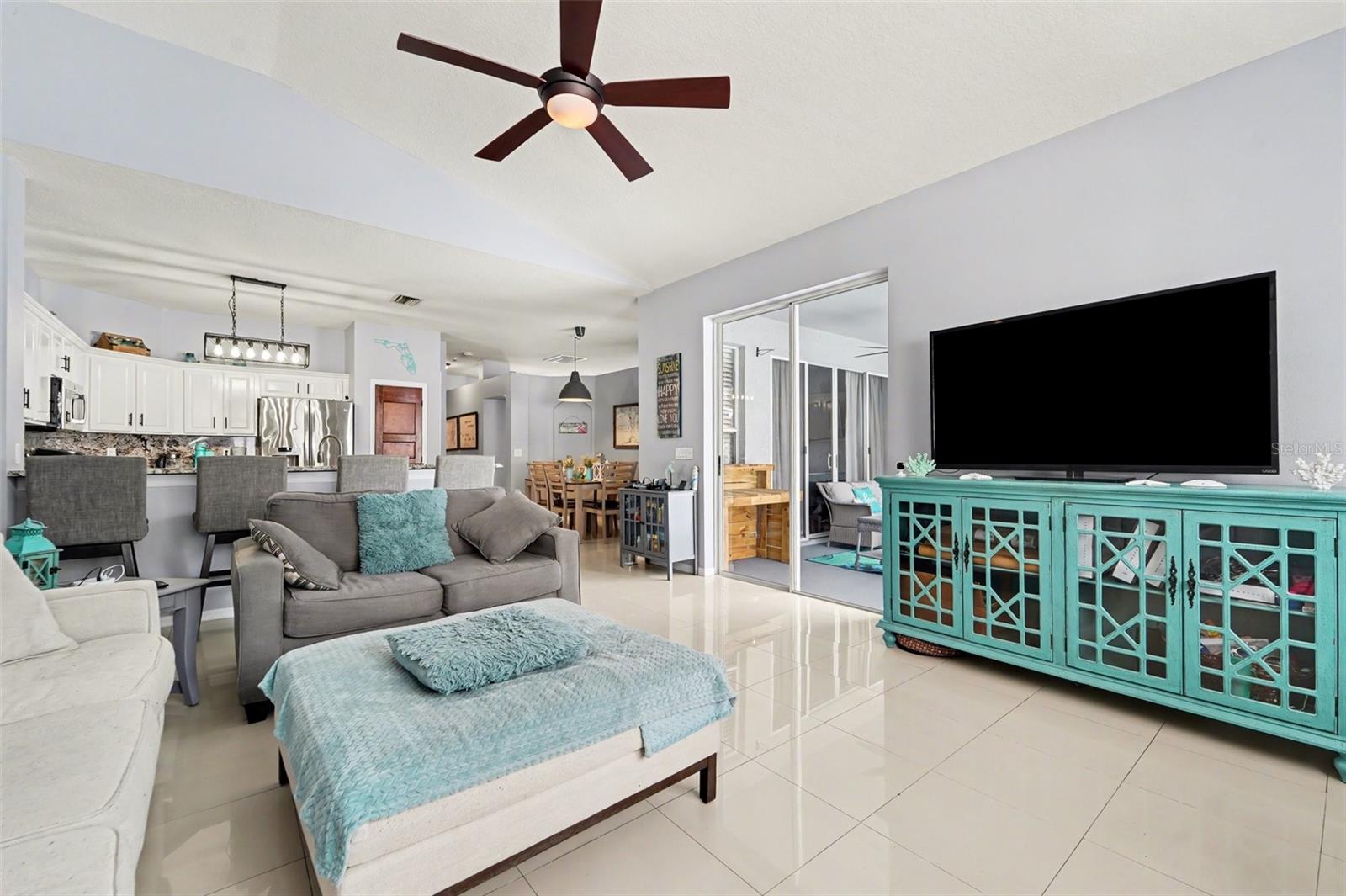 19717 Wyndham Lakes Drive, Odessa FL - Family Room