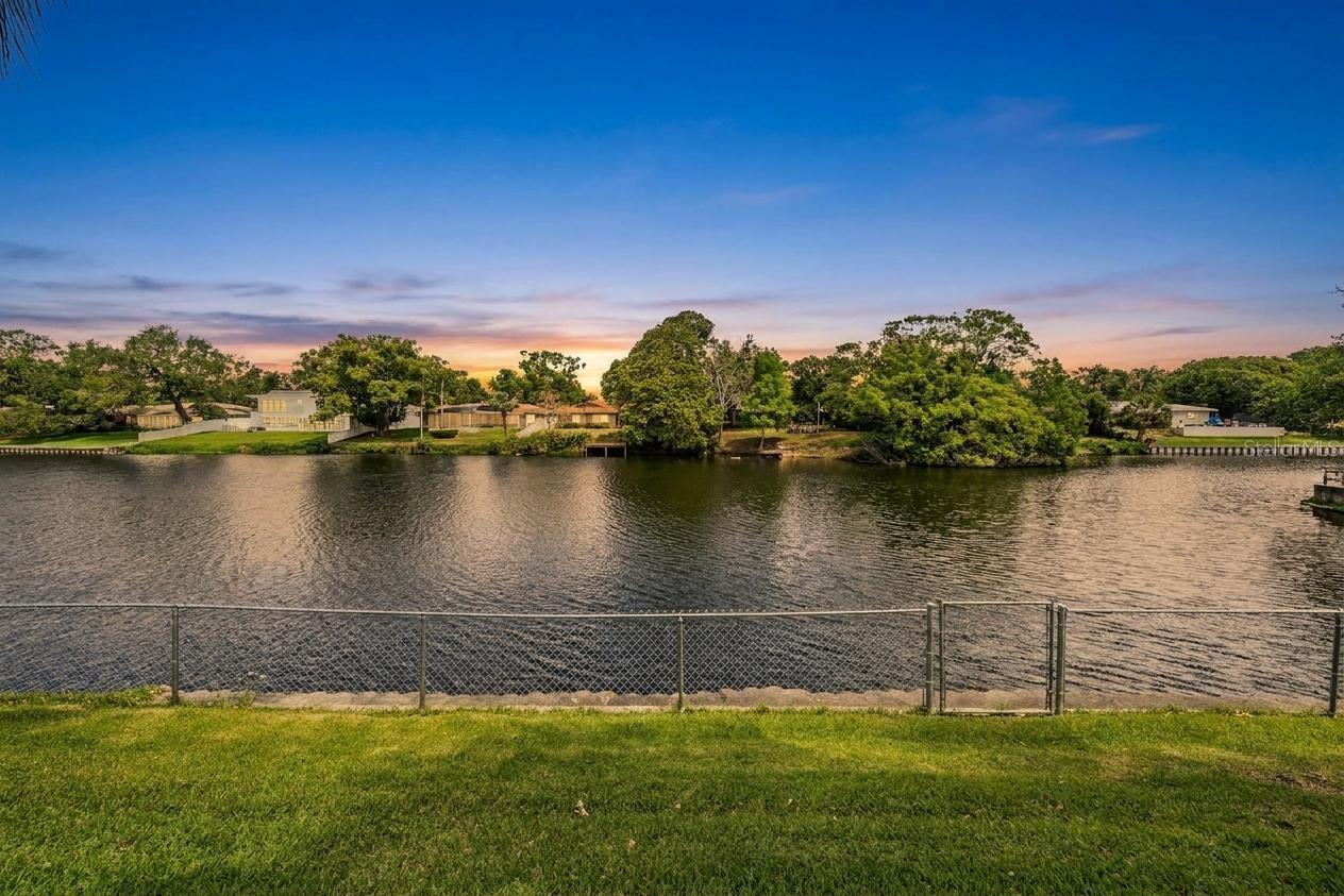 Serene lakeview right from your backyard