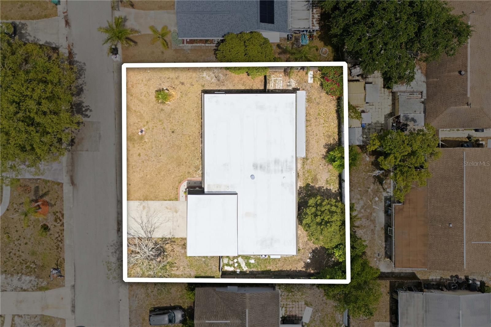 TB8501993