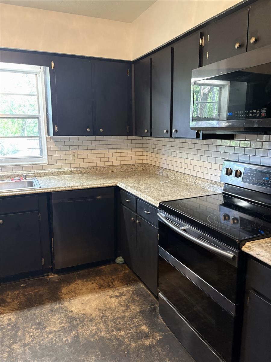 Kitchen 1