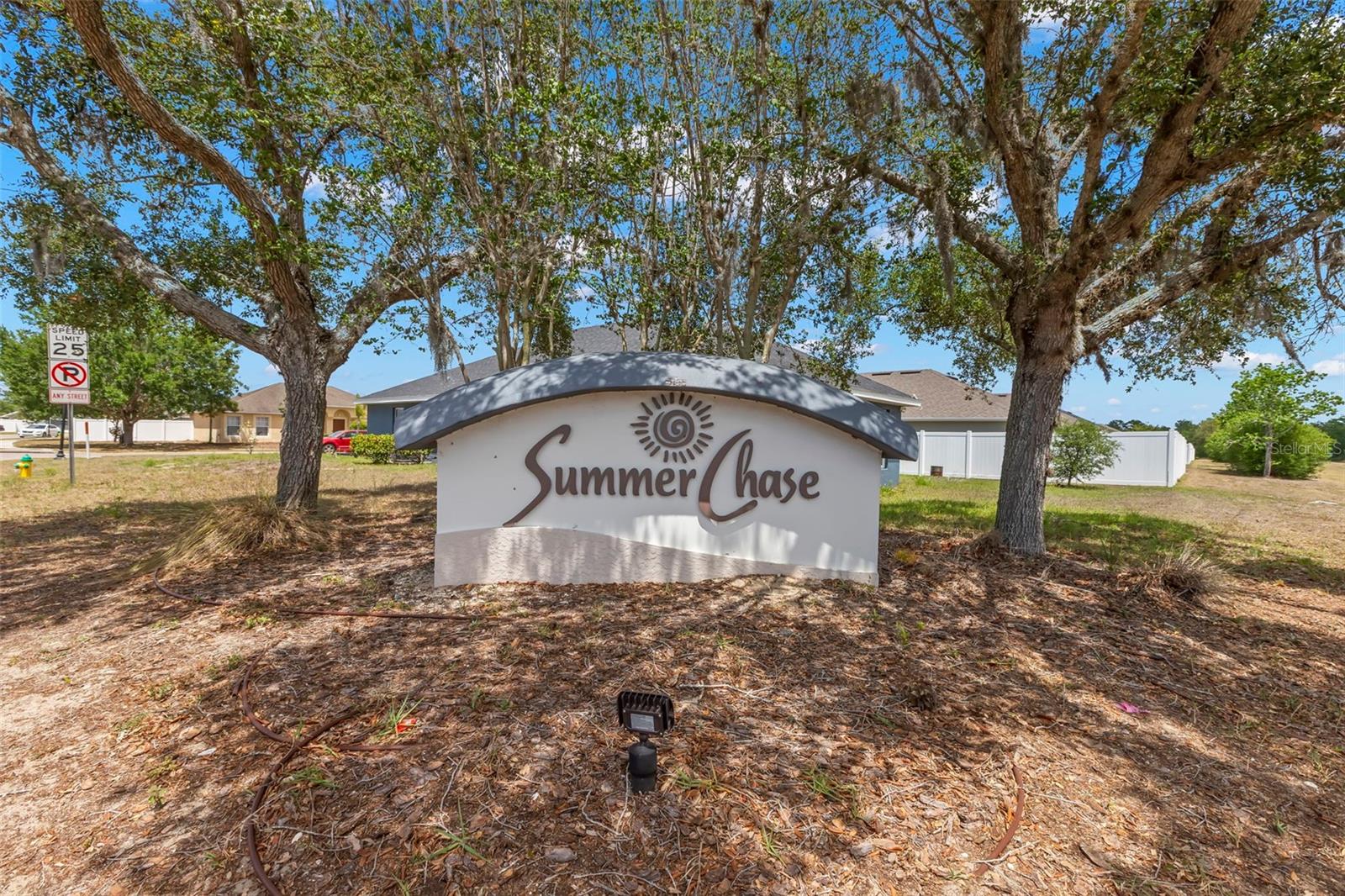 Summer Chase community entrance.