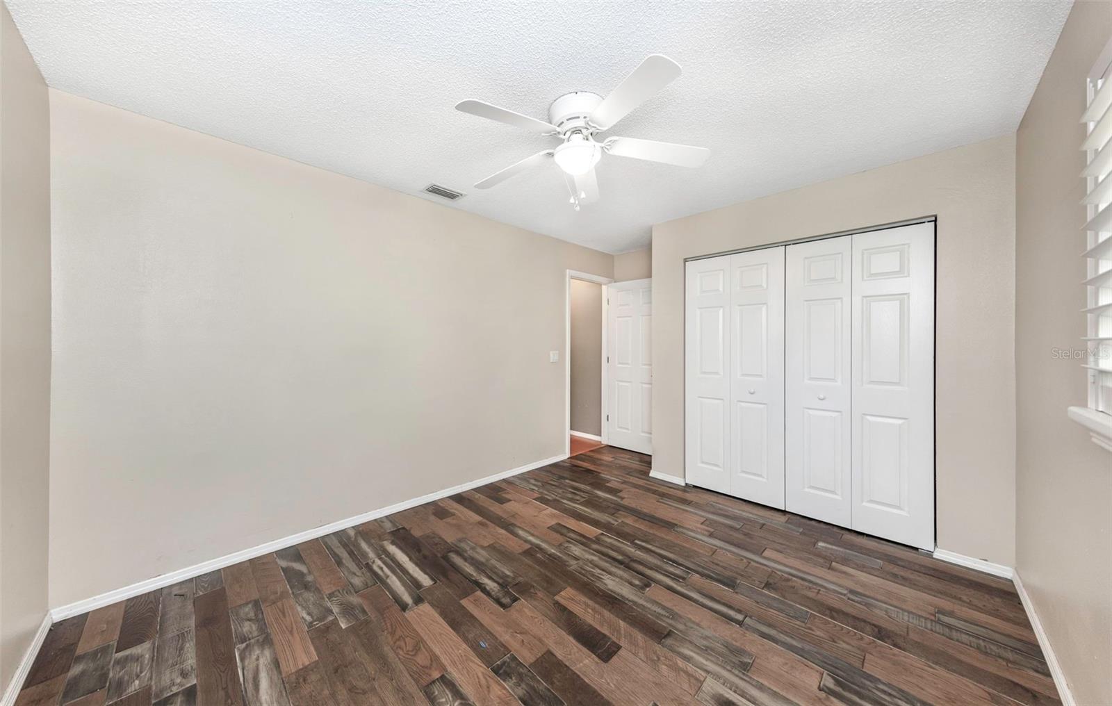TB8502096