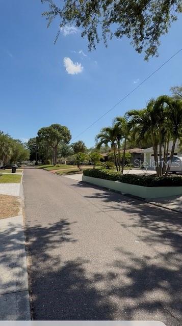 Neighborhood view (NE)
