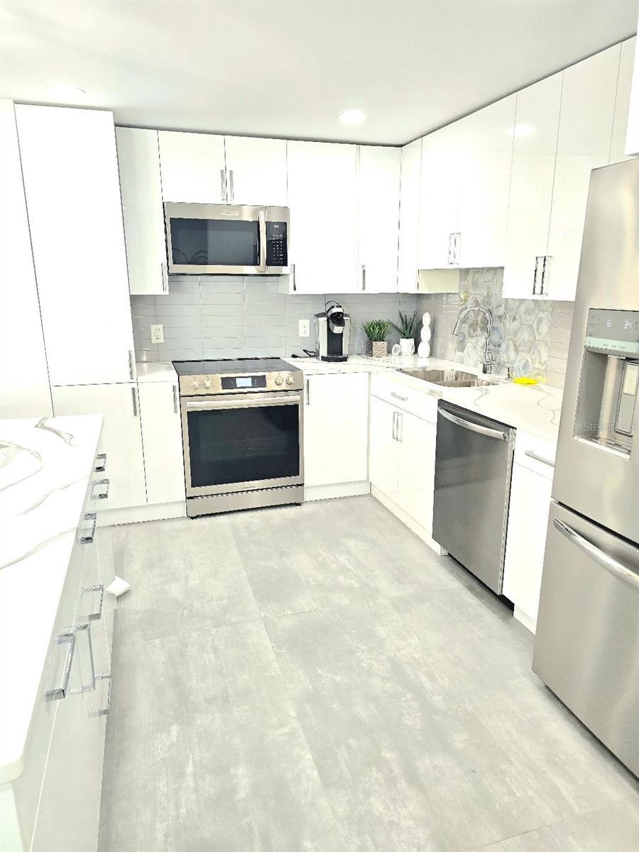 Appointed with it all, start cooking and serving!