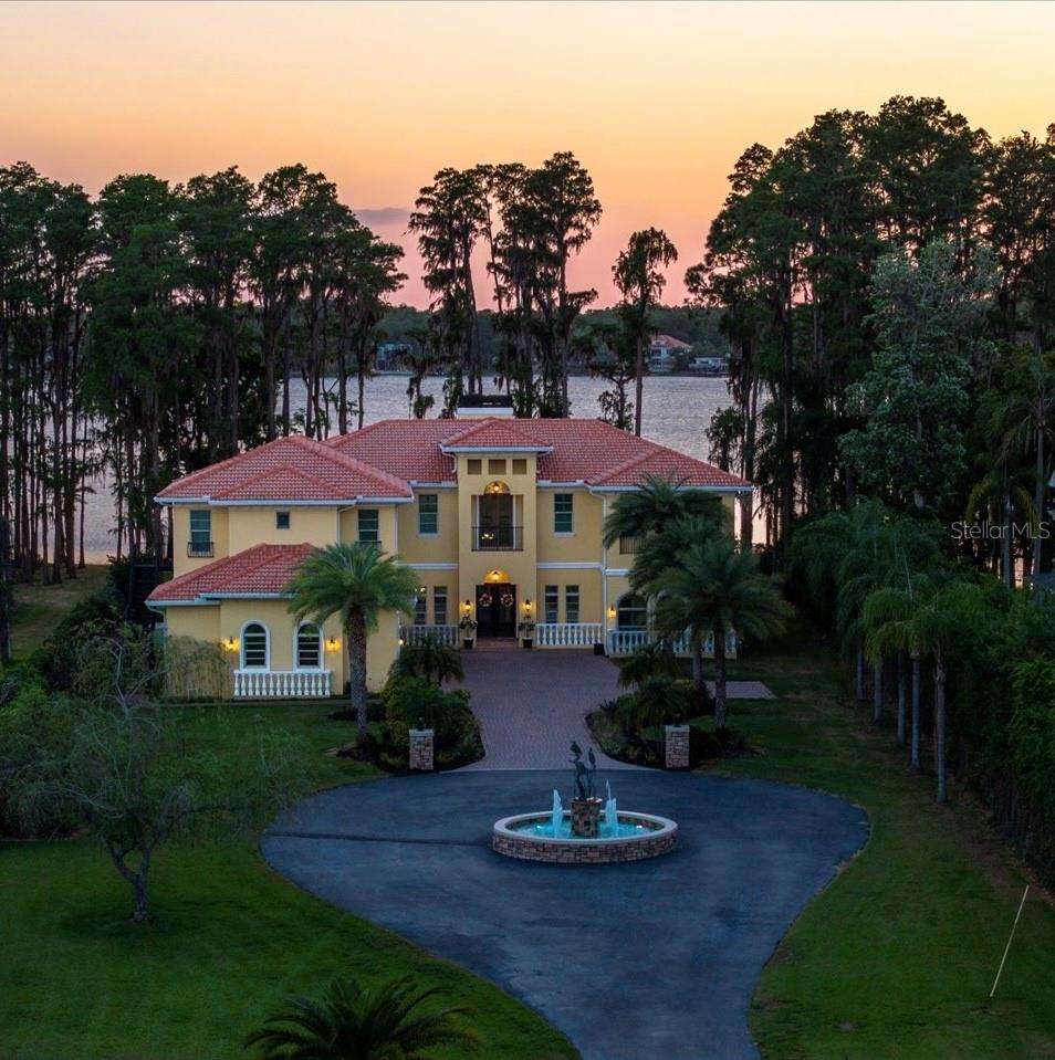 TB8502172