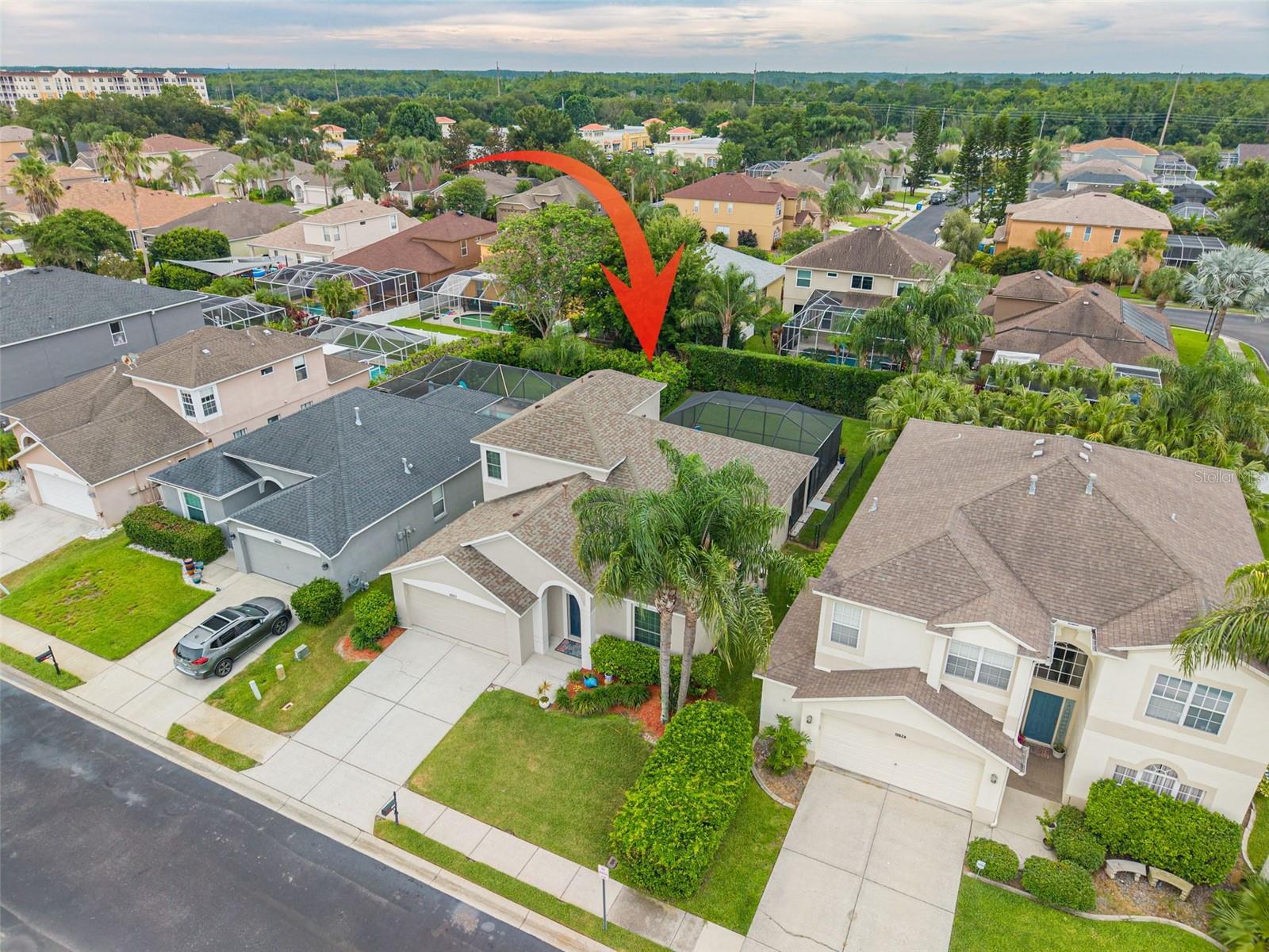 Private fenced yard!